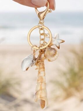 Gold Seashell bag/purse Charm Keychain